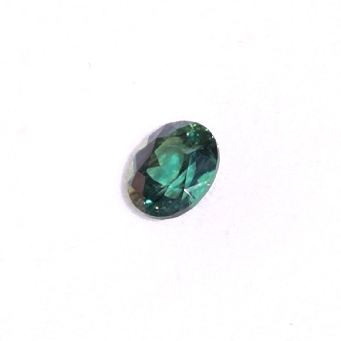第2スタジオからご紹介✌️ケニア産非加熱サファイア0.653ct💎ピアッちゃん作品