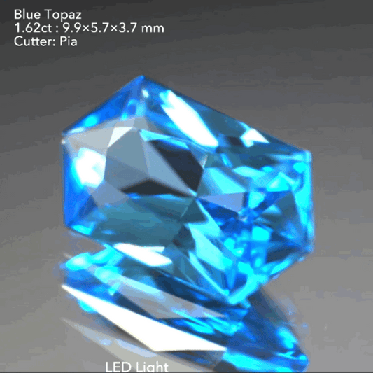 長い6角形「ロングヘキサゴン」✨ブルートパーズ1.62ct💎ピアッちゃん作品