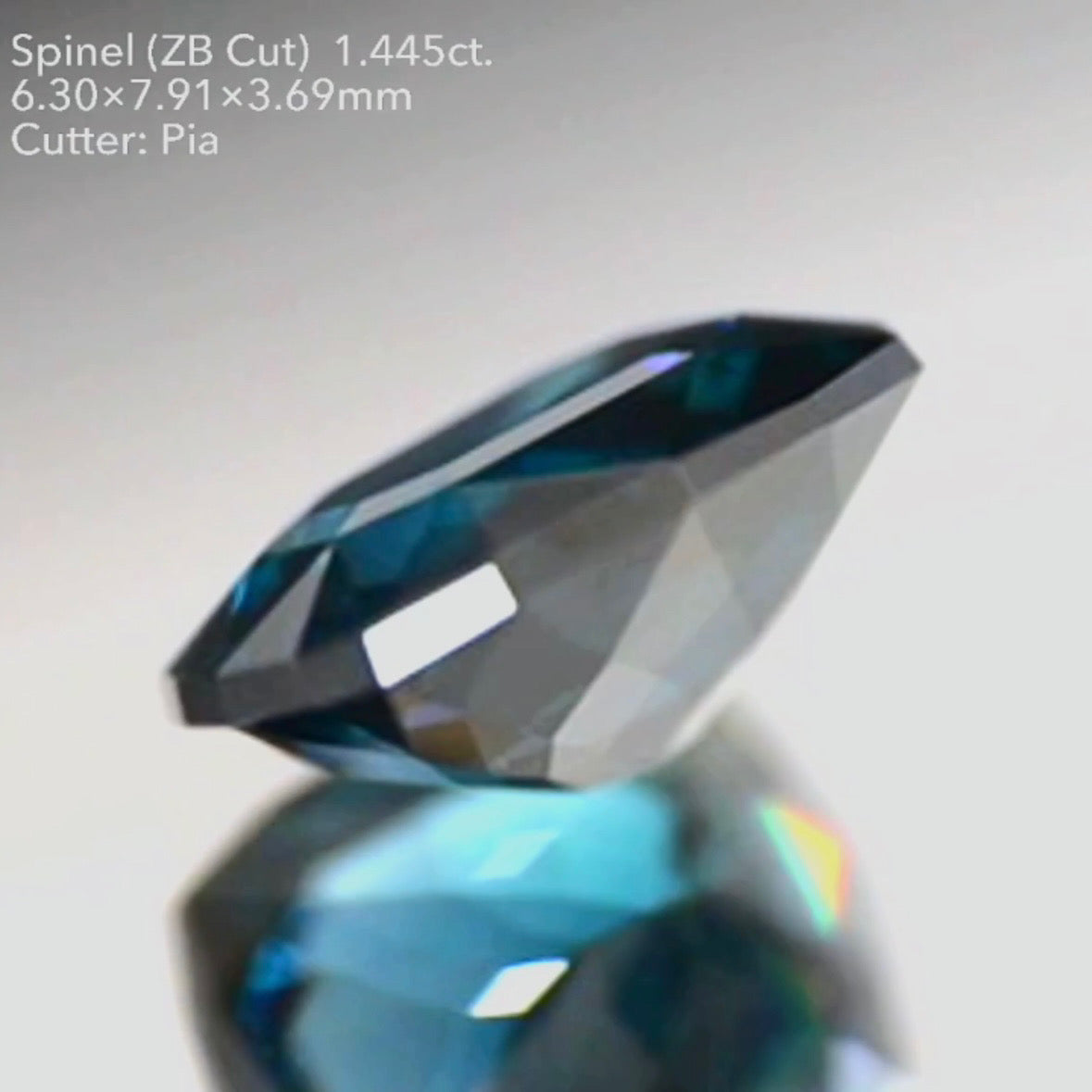 【お客さま専用ページ】インディコライト⁉️深海の色🐳をしたスピネル 1.445ct ZBカット ピアッちゃん作品