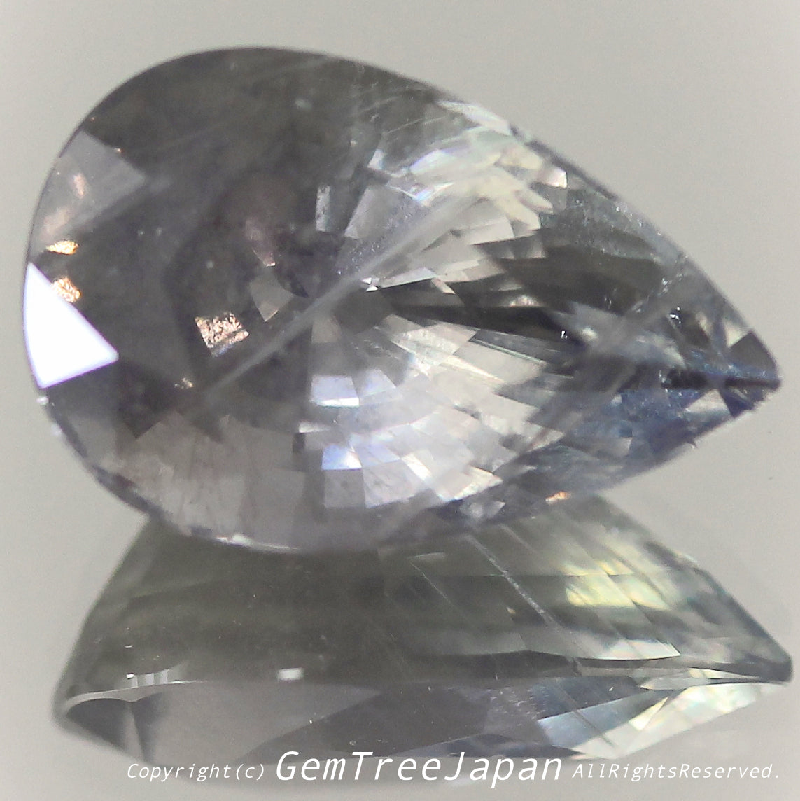 抜群の蛍光反応を楽しめる大粒6.013ct✨“ちょっとシルキー”な感じが魅力的な非加熱サファイア特集✨専門店ならではのラインナップで開催中の“サファイア祭り”✌️こちらはナント!オークションです🎶11日「22時15分終了」となります⏰