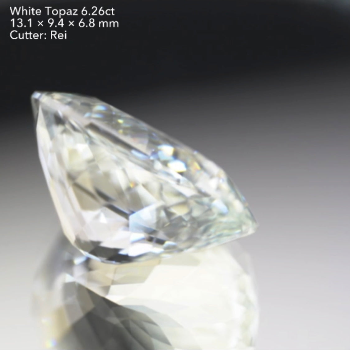 ファンシーカットのホワイトトパーズ6.26ct✨レイちゃん作品
