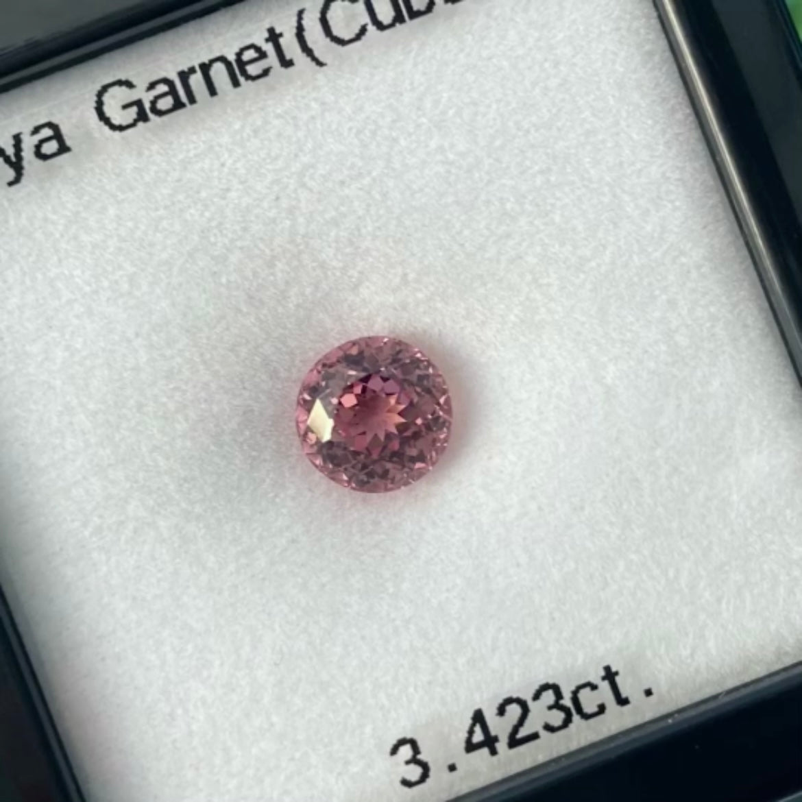 【お客さま専用】マラヤガーネット 3.423ct