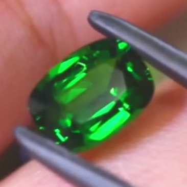 ツァボライト2.132ct✨アディダス作品✨12/8 Live配信商品💎🌳⚡️