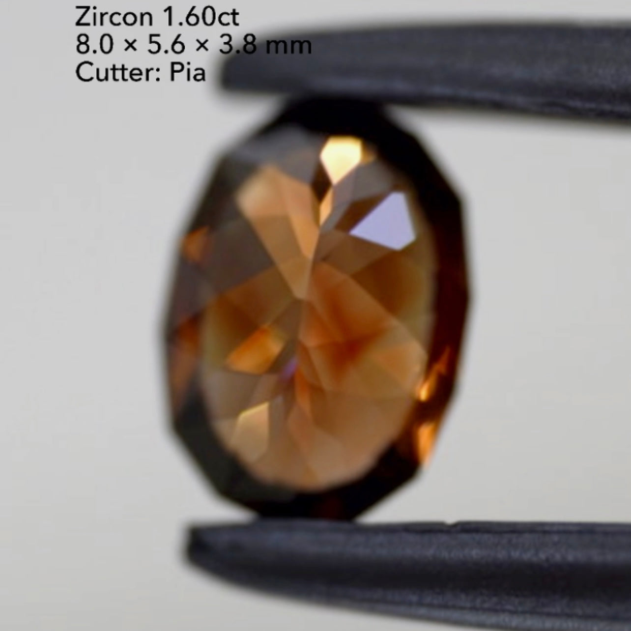 煌めくチョコレートカラー✨ファンシーオーバルジルコン1.60ct💎ピアッちゃん作品👍GTJ名物【HPオークション】こちらはクーポンはごめんなさい🙏