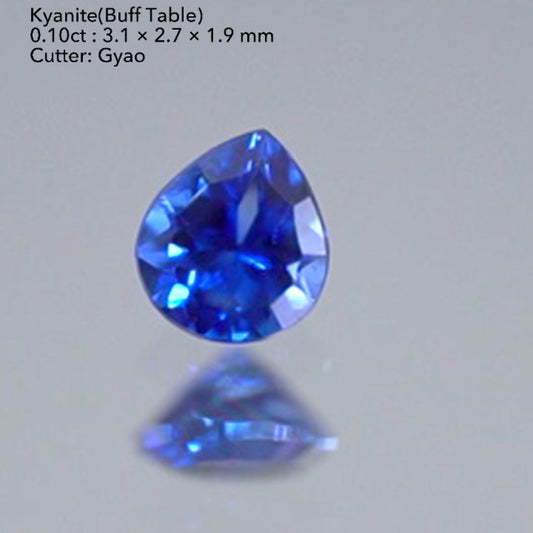 ZB利用OK👌🏻 ロイヤルブルーにバフテーブル✨カイヤナイト0.10ct✨ゲオちゃん作品 💖3/29チハルームご紹介作品💖