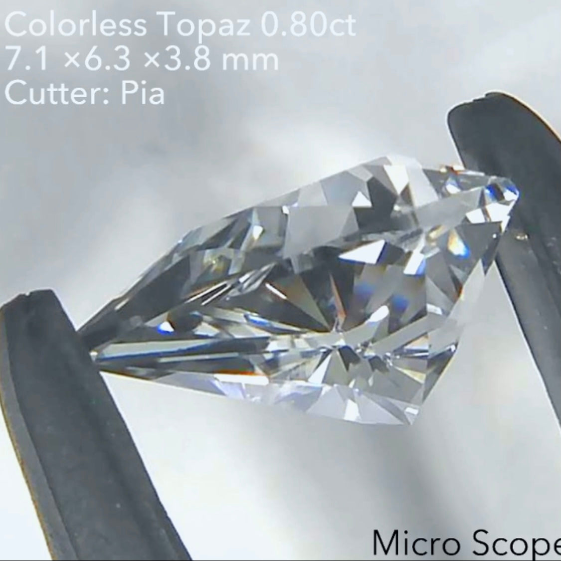 チョット長めの『宝石形』💎超キラキラ✨ホワイトトパーズ0.80ct💎ピアッちゃん作品👍