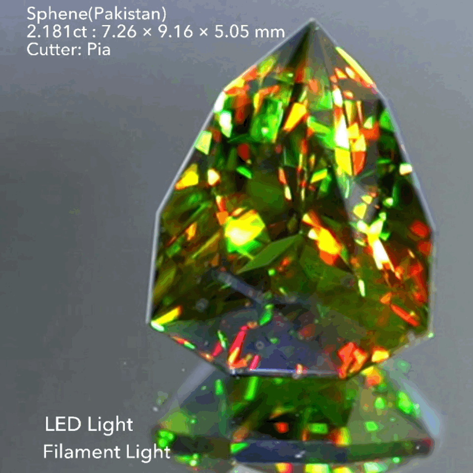 【まるでXmasツリー】パキスタンスフェーン2.181ct (マンダリンオリエンタル個展開催特別出品)