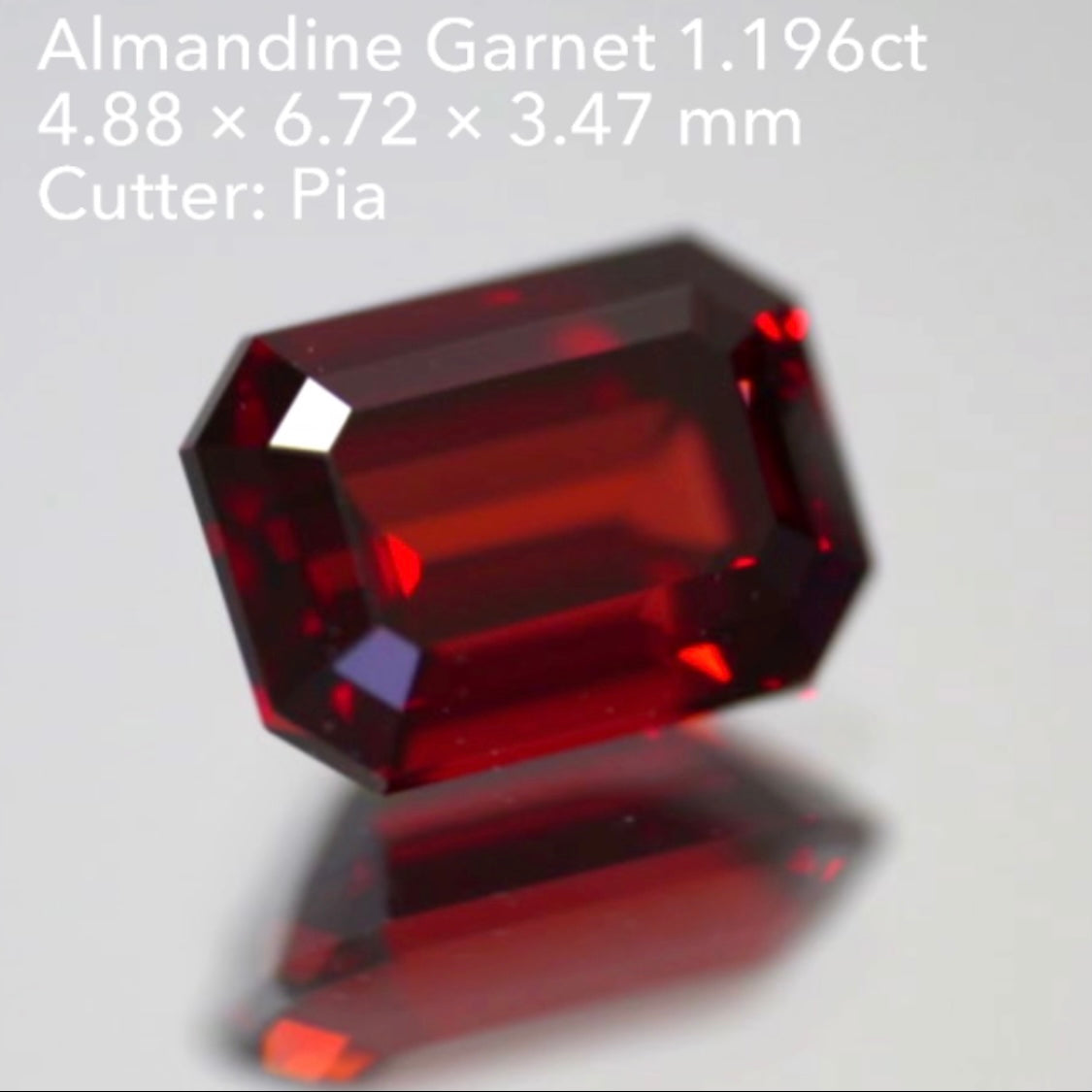【SOLD OUT】端正さが際立つ色とカット👏レッドアルマンディンガーネット1.196ct✨ピアッちゃん作品💎お問合せ一番乗り特価でご紹介です♪