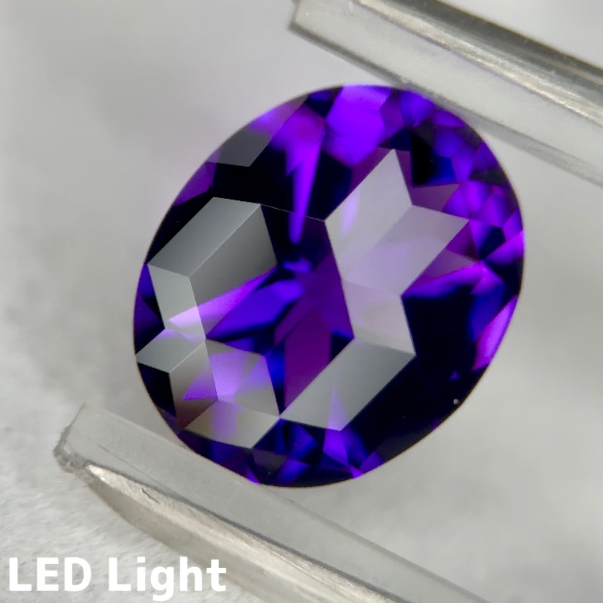 お客さま専用【交渉アリ🦐】アメジスト 2.03ct キューブカット★19ZBご利用価格