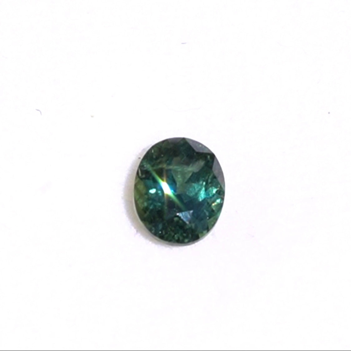 第2スタジオからご紹介✌️ケニア産非加熱サファイア0.653ct💎ピアッちゃん作品
