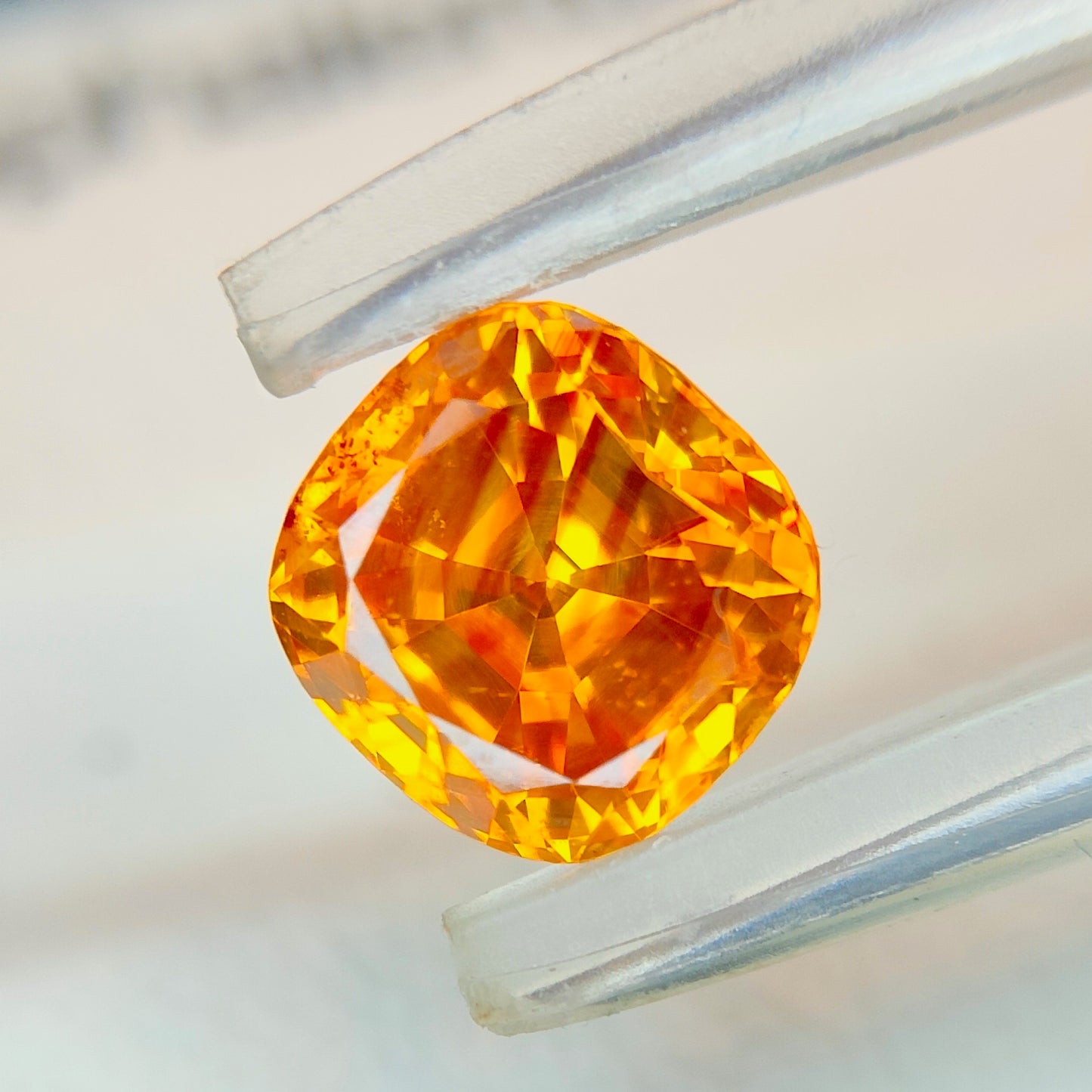 しま模様がステキ🔥スファレライト1.685ct./イガちゃん作品