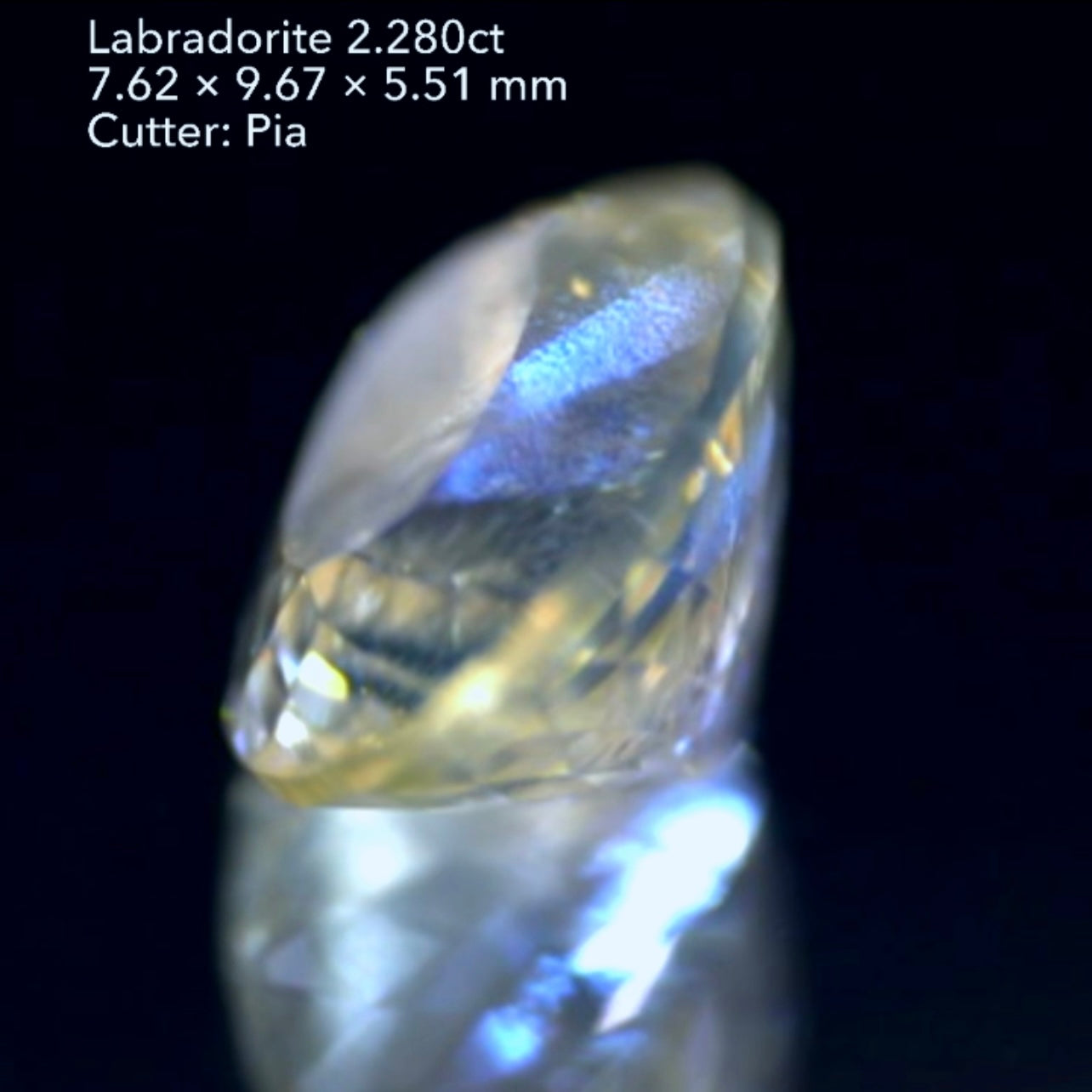 『溶けない氷河感』独特の雰囲気を楽しむラブラドライト2.280ct💎ピアッちゃん作品👍GTJ名物【HPオークション】こちらはクーポンはごめんなさい🙏