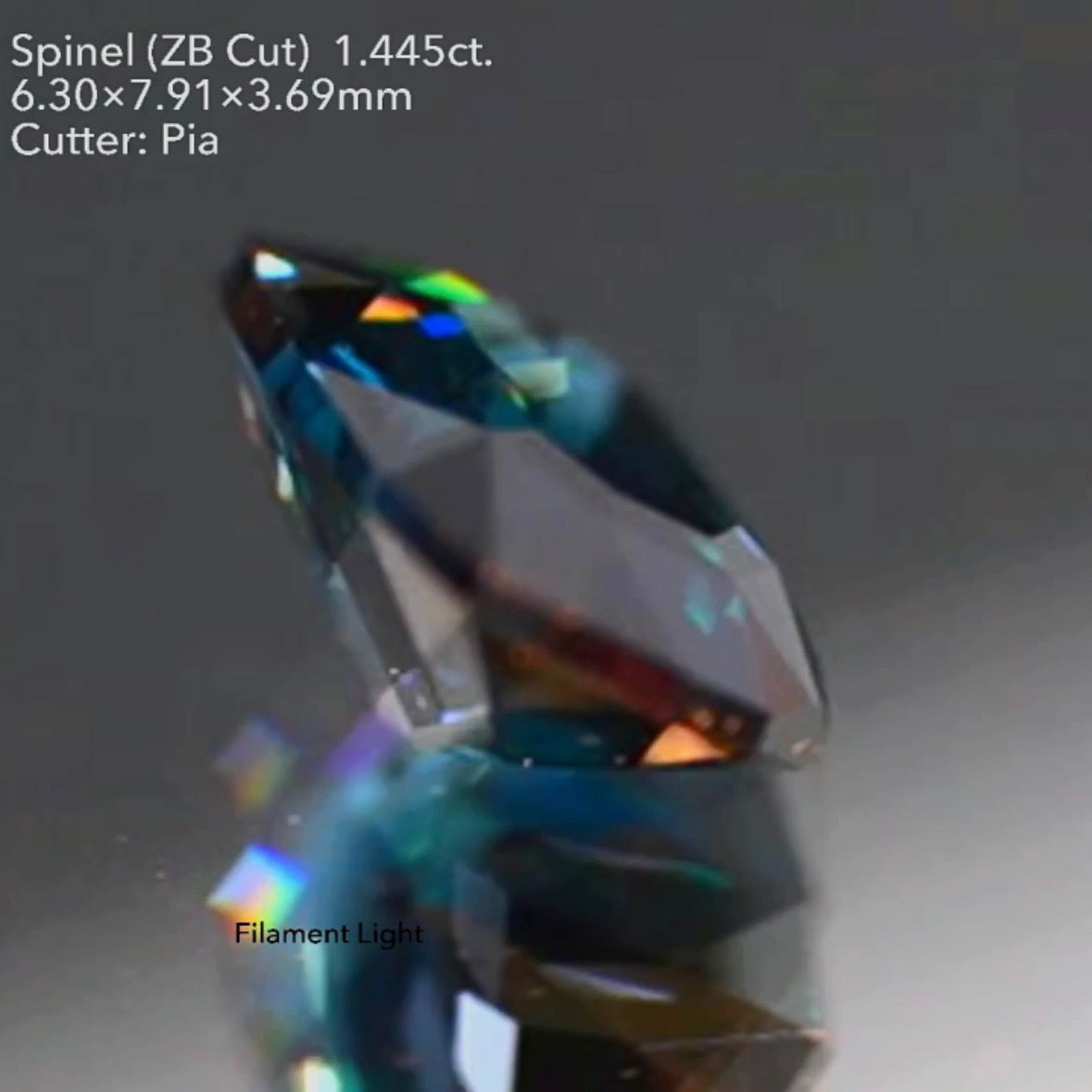 【お客さま専用ページ】インディコライト⁉️深海の色🐳をしたスピネル 1.445ct ZBカット ピアッちゃん作品
