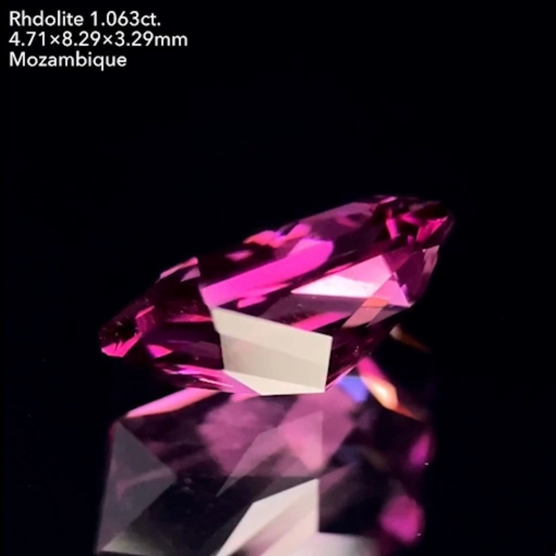 キタ!胸に刺さるルピーカット✨テリ強美色ロードライトガーネット1.063ct