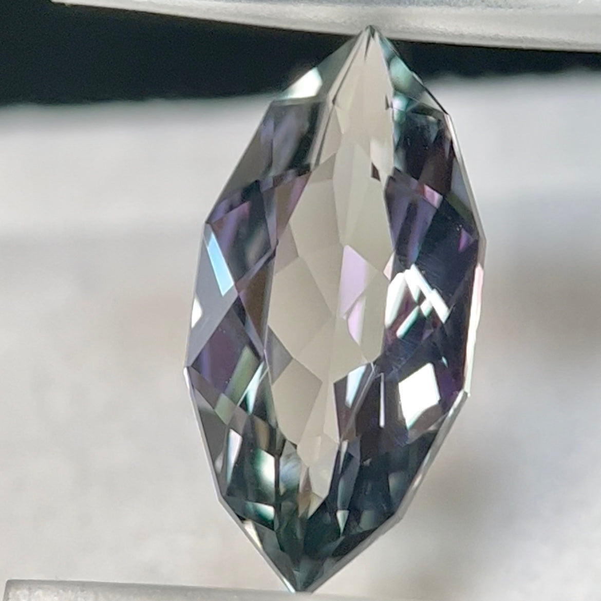 非加熱タンザナイト2.195ct. ファンシーマーキス ピアッちゃん作品