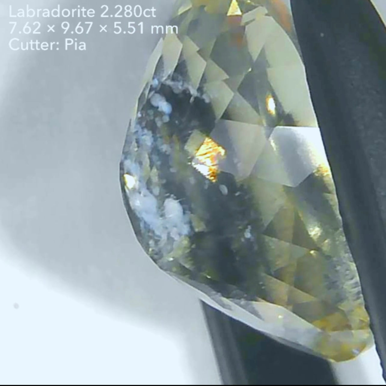 『溶けない氷河感』独特の雰囲気を楽しむラブラドライト2.280ct💎ピアッちゃん作品👍GTJ名物【HPオークション】こちらはクーポンはごめんなさい🙏