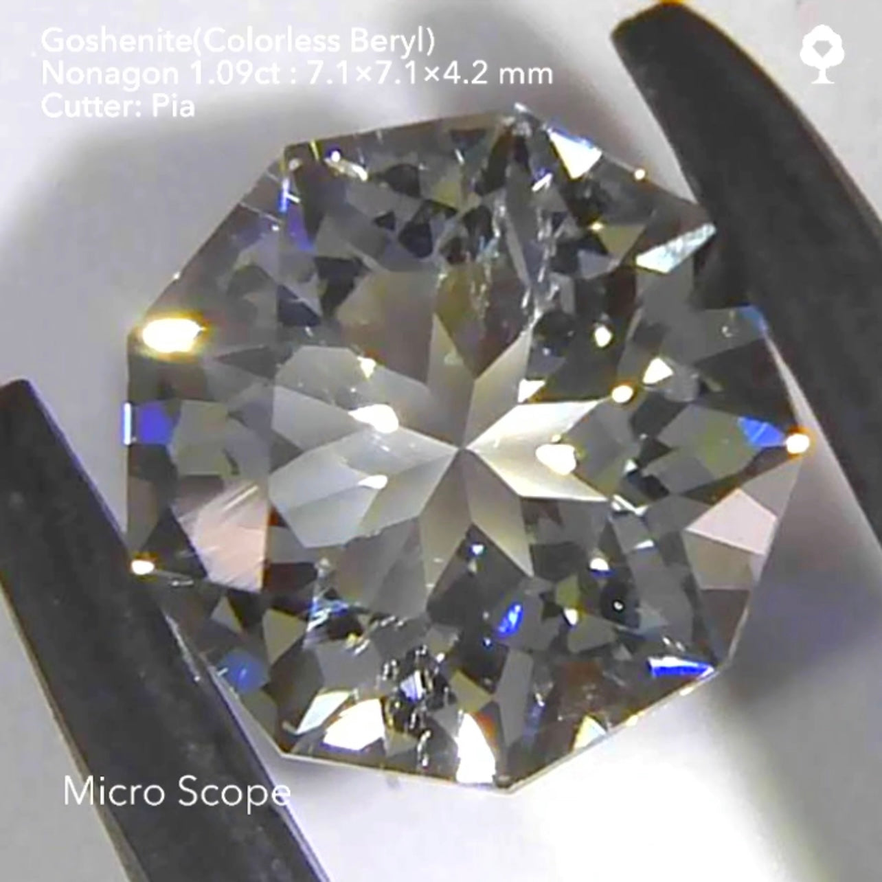 純白で大粒な多角セット✨ゴッシェナイト(カラーレスベリル)3〜10角形💎8個で8.09ct💎12/24スタート〜1/23終了🤣 ピアッちゃん作品