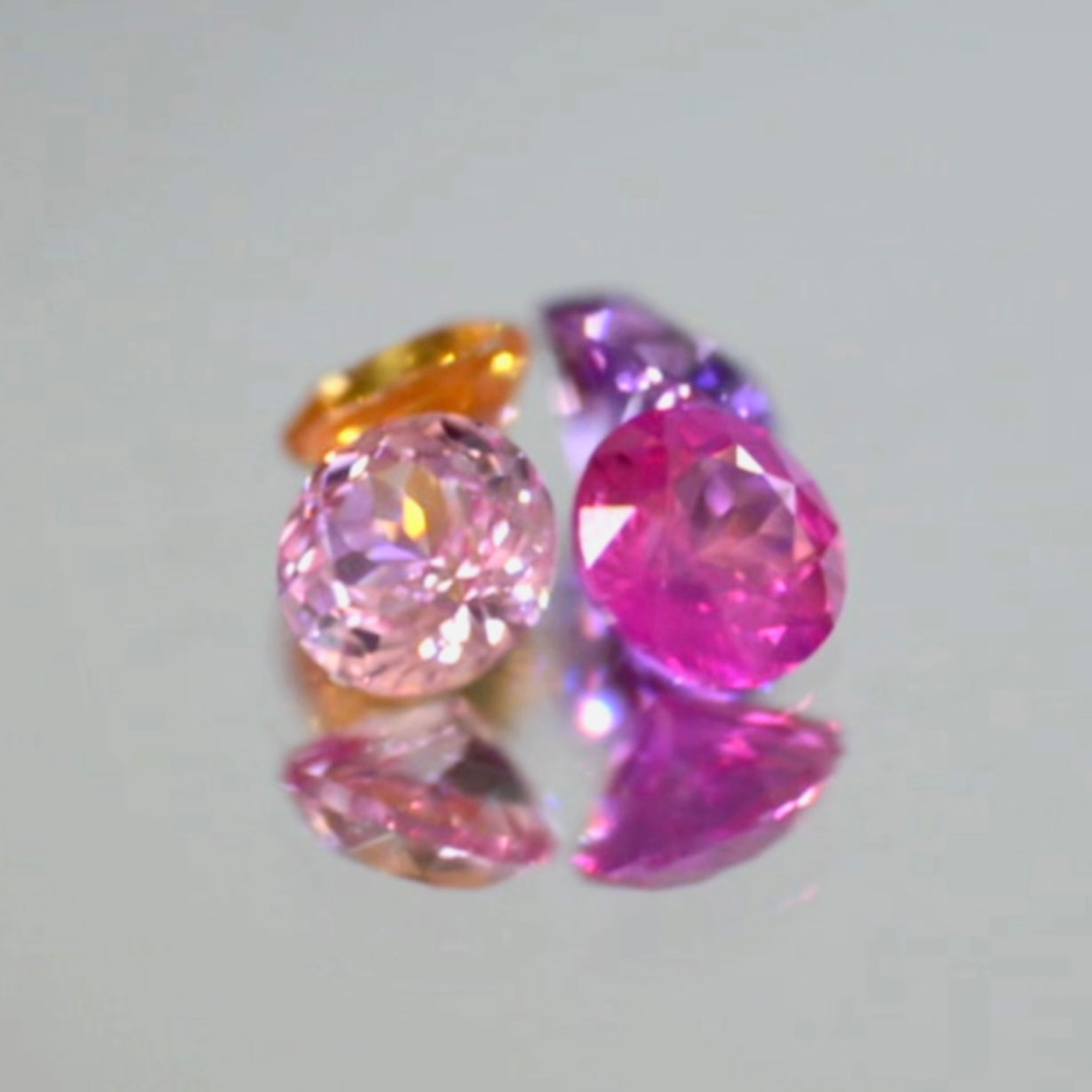 【SOLD OUT】【第2弾 セット1】非加熱パパラまで入った春風カルテット✨4色のコランダムをお楽しみくださいセット計0.296ct💐コチラはお問合せ一番乗り特価でご紹介です♪