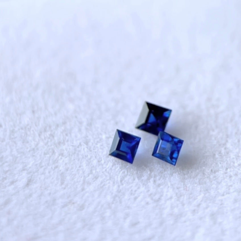 【セット8】しっかり感じる“サファイアブルー”マダガスカル産サファイア・スクエア3個セット計0.18ct💎💎💎