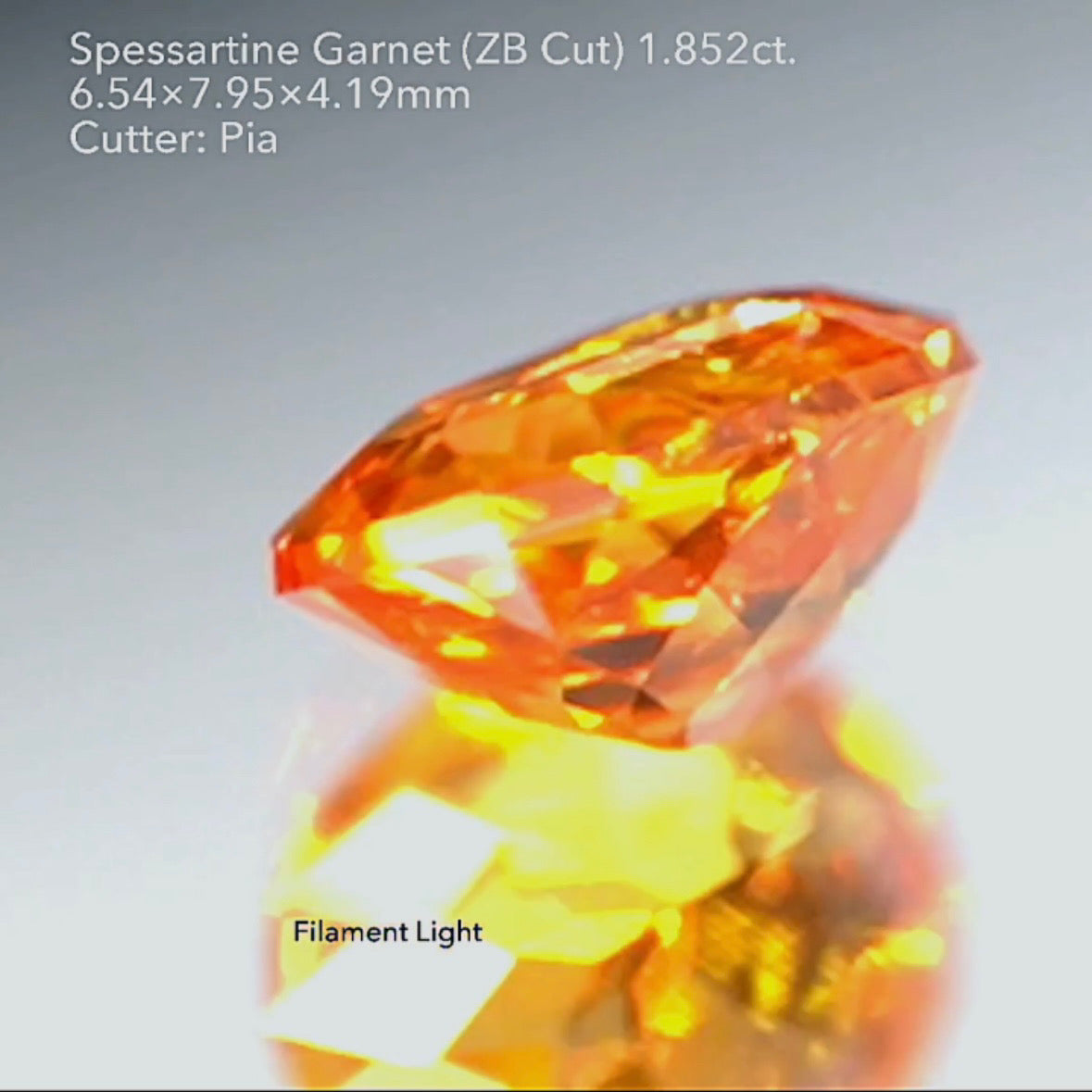 暗みナシ!鮮やかなマンダリンカラー🍊スペサタイトガーネット 1.852ct ZBカット ピアッちゃん作品