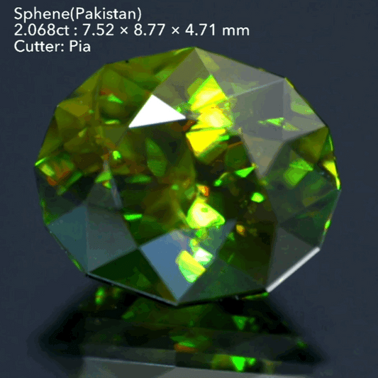 【SOLD OUT】これぞGTQスフェーン👍色もファイアーも完璧です👏パキスタン産2.068ct💎ピアッちゃん作品✨こちらはお問合せ一番乗り特価でご紹介です♪