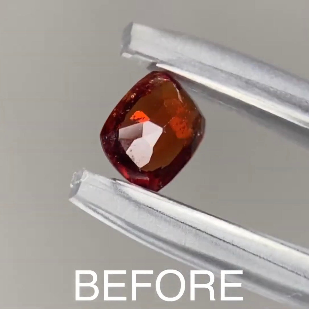 【BeforeAfterギャンブル企画】カットがモヤモヤするBefore宝石が生まれ変わる‼️レディッシュオレンジスピネルBefore 0.532ct.