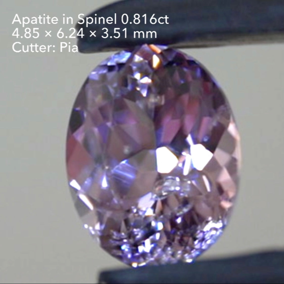 【SOLD OUT】カットもインクルもキラッキラ✨アパタイトinスピネル0.816ct💎ピアッちゃん作品