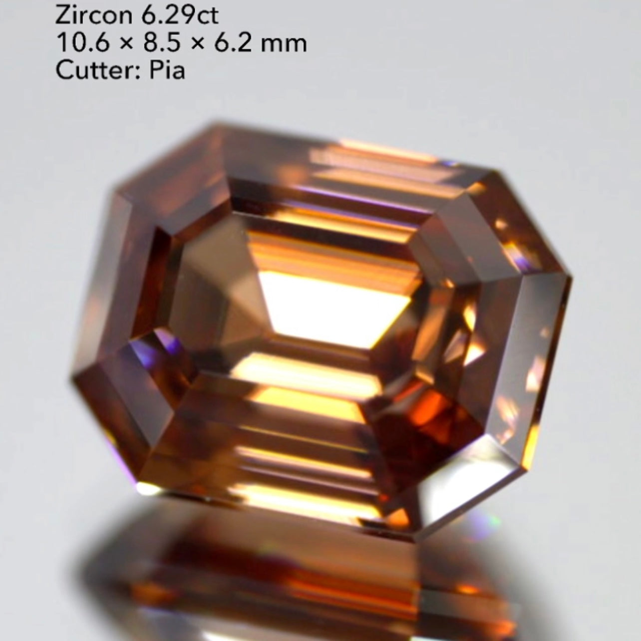 魅力ポイント満載👌美色&カラフルファイアー✨大粒非加熱ジルコン6.29ct💎ピアッちゃん作品👍