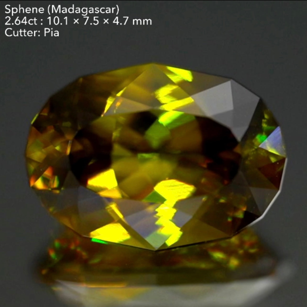 【ご当選者さま専用】渋い地色からの強烈ファイアー🌈マダガスカルスフェーン2.64ct✨💎ピアッちゃん作品