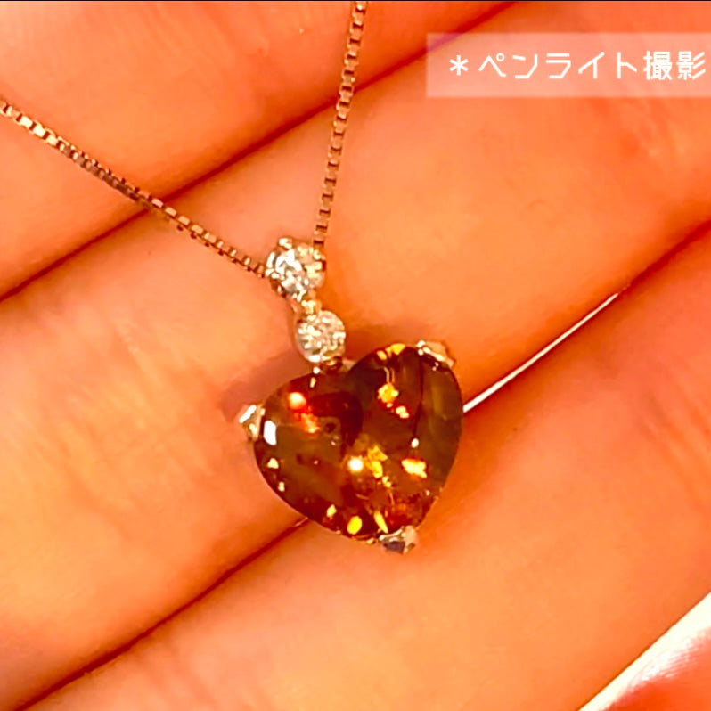 バフトップとウィスキーゴールドカラーがお洒落🎶✨K10ピンクゴールドのハートスフェーンペンダントトップ🧡コチラも新作❣️