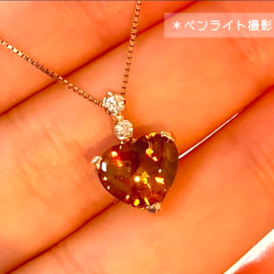 バフトップとウィスキーゴールドカラーがお洒落🎶✨K10ピンクゴールドのハートスフェーンペンダントトップ🧡コチラも新作❣️