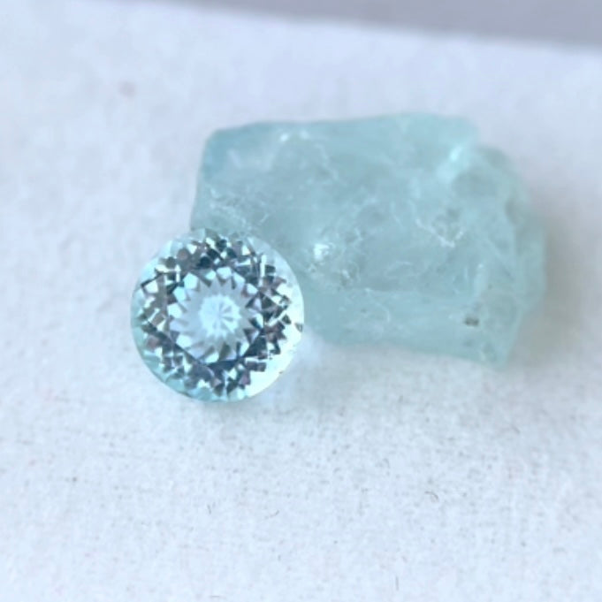 【SOLD OUT】【セット13】お花のような煌めきのラウンドアクアマリン1.11ct💎&虹入り原石5.14ct🌈