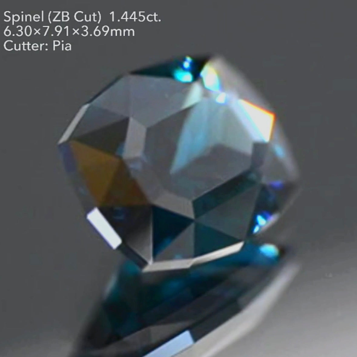 【お客さま専用ページ】インディコライト⁉️深海の色🐳をしたスピネル 1.445ct ZBカット ピアッちゃん作品