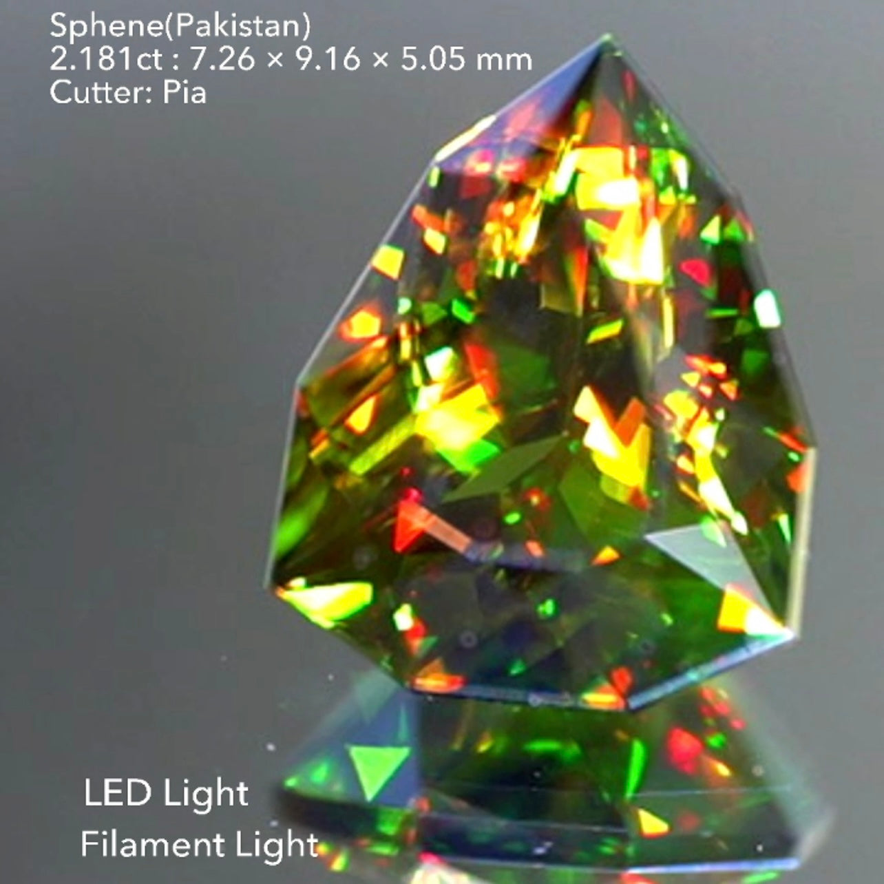 【まるでXmasツリー】パキスタンスフェーン2.181ct (マンダリンオリエンタル個展開催特別出品)