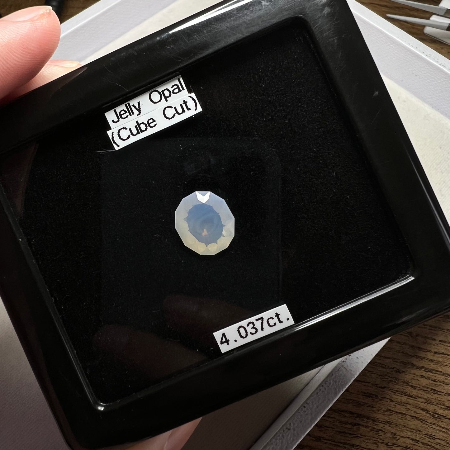 ノリセレクト【Cube】ジェリーオパール 4.037ct