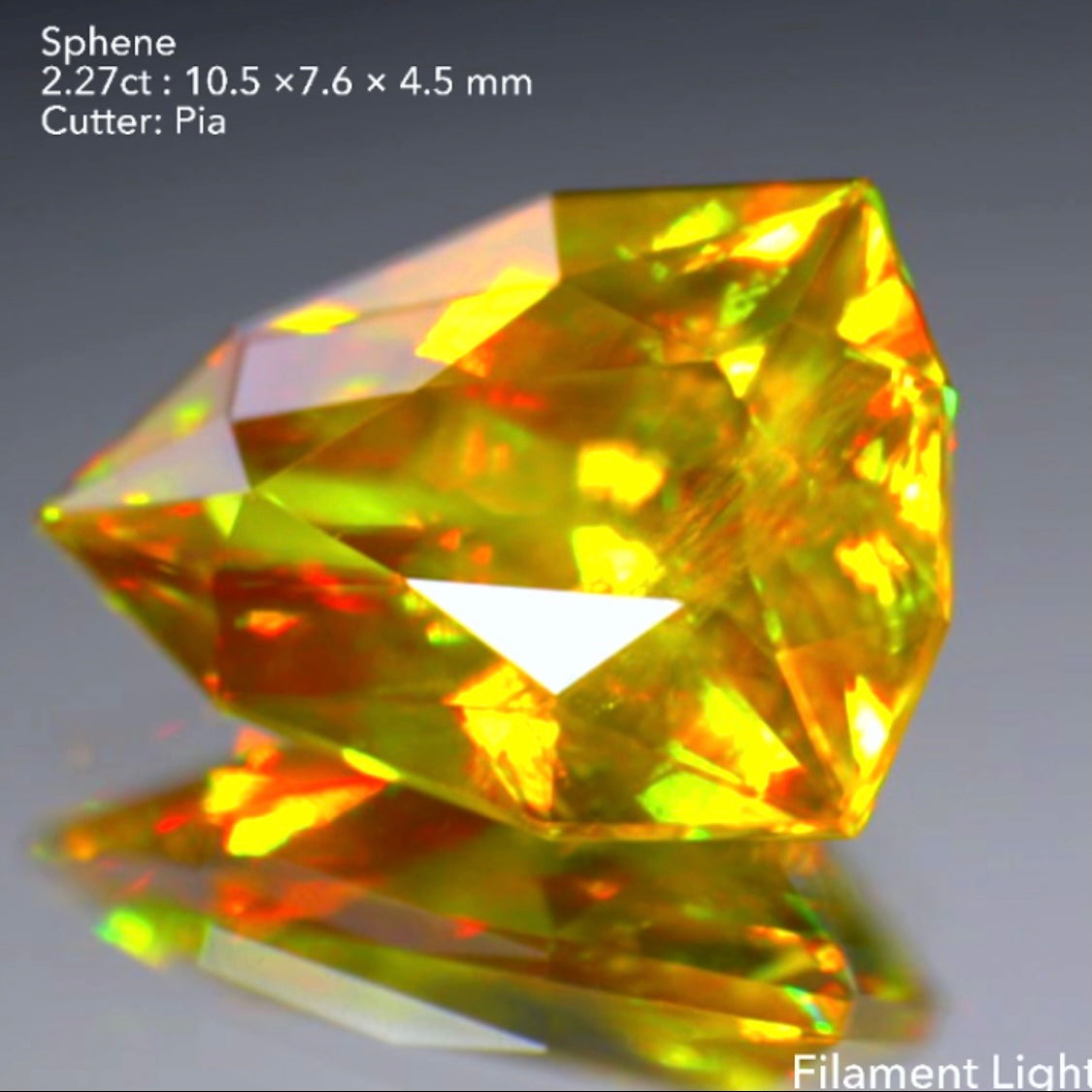 煌めく槍型✨マダガスカル産スフェーン2.27ct💎ピアッちゃん作品