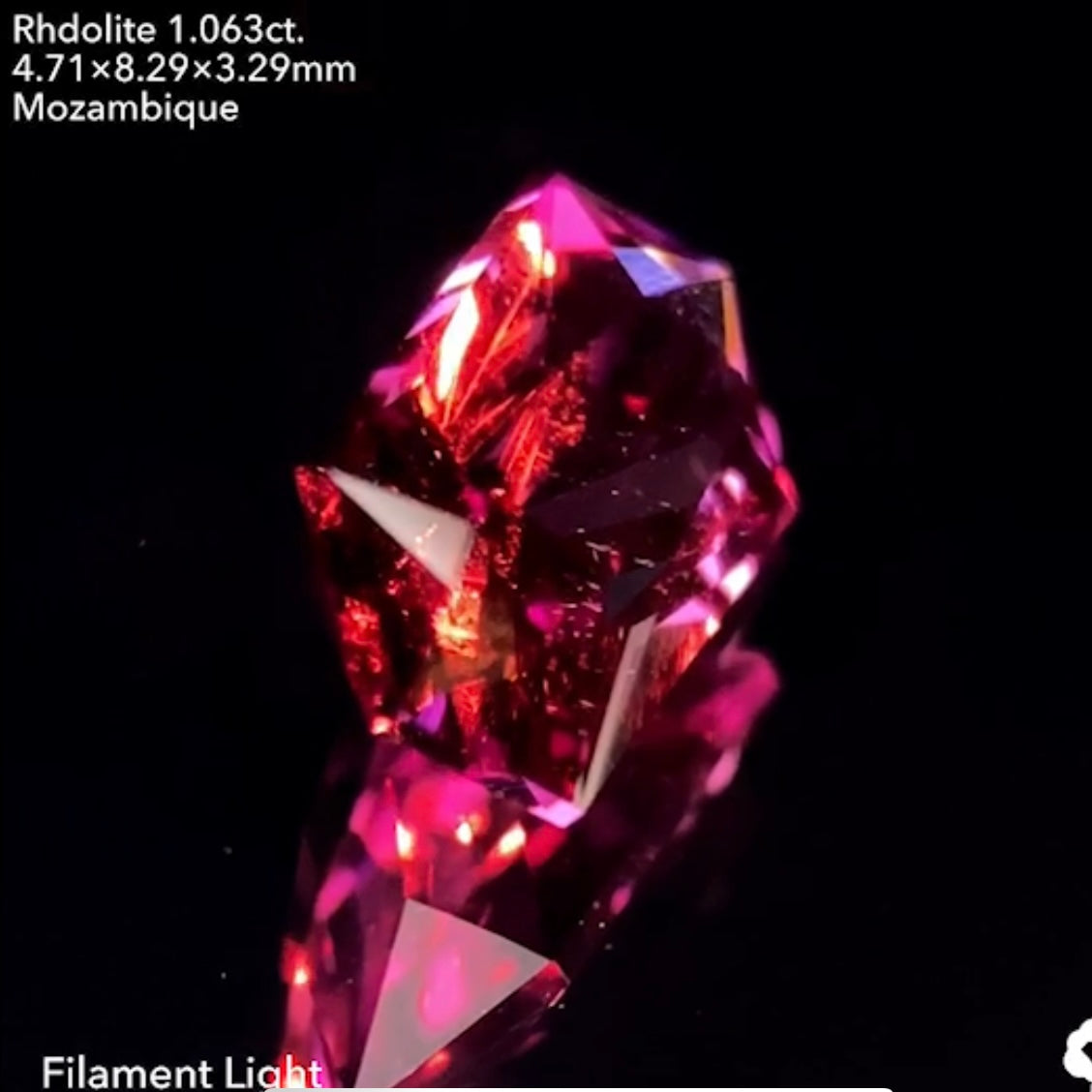 キタ!胸に刺さるルピーカット✨テリ強美色ロードライトガーネット1.063ct