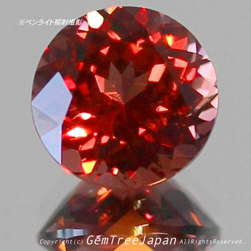【LIVE配信商品⚡️スピネル0.997ct】はコチラです❗️落ち着いた地色からは想像できない強い輝き0.997ct💎チョット面白い括りのスピネル特集👍ペンライトで赤味を増して輝くシリーズ💎全てピアっちゃん作品✨
