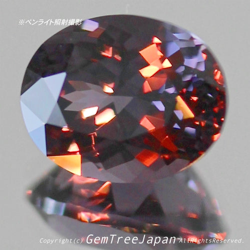 【LIVE配信商品スピネル1.267ct】はコチラです❗️抜群のカット&ボリュームで赤紫も青紫も楽しめる1.267ct💎チョット面白い括りのスピネル特集👍ペンライトで赤味を増して輝くシリーズ💎全てピアっちゃん作品✨