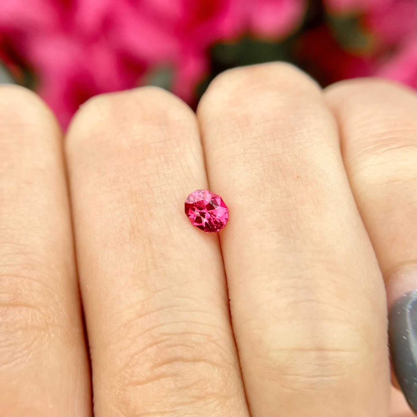 なんとカワイイ🌺ツツジピンクなビルマ産レッドスピネル0.338ct ✨ ピアッちゃん作品