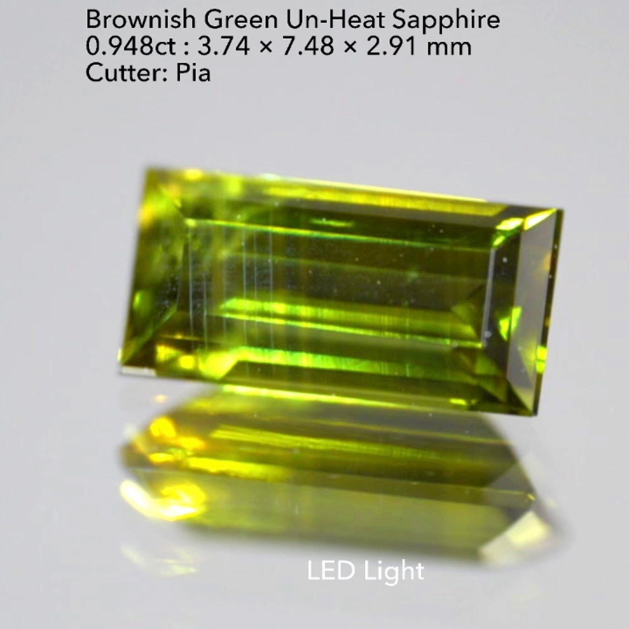 渋いカーキが鋭く煌めくバゲット✨非加熱サファイア0.948ct💎ピアッちゃん作品👍