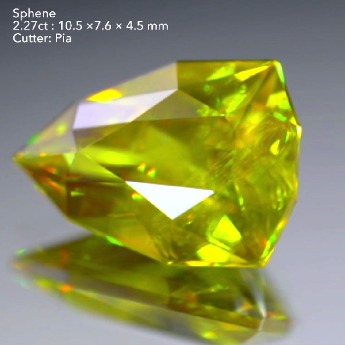 煌めく槍型✨マダガスカル産スフェーン2.27ct💎ピアッちゃん作品