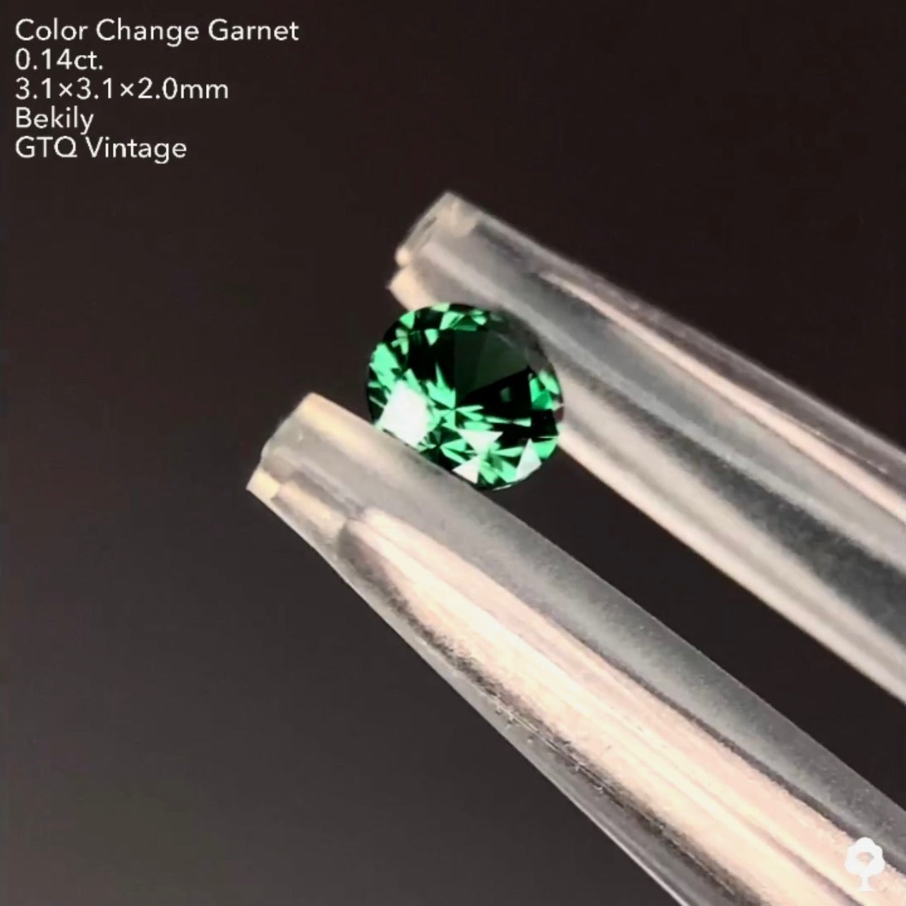 No18.🌲グリーン!!!まるでカラーチェンジするツァボライト🧤⁉️ベキリー(カラーチェンジ)ガーネット0.14ct❤️🔥全サイトでイッキに販売スタートLive💎✨❤️🔥🔦