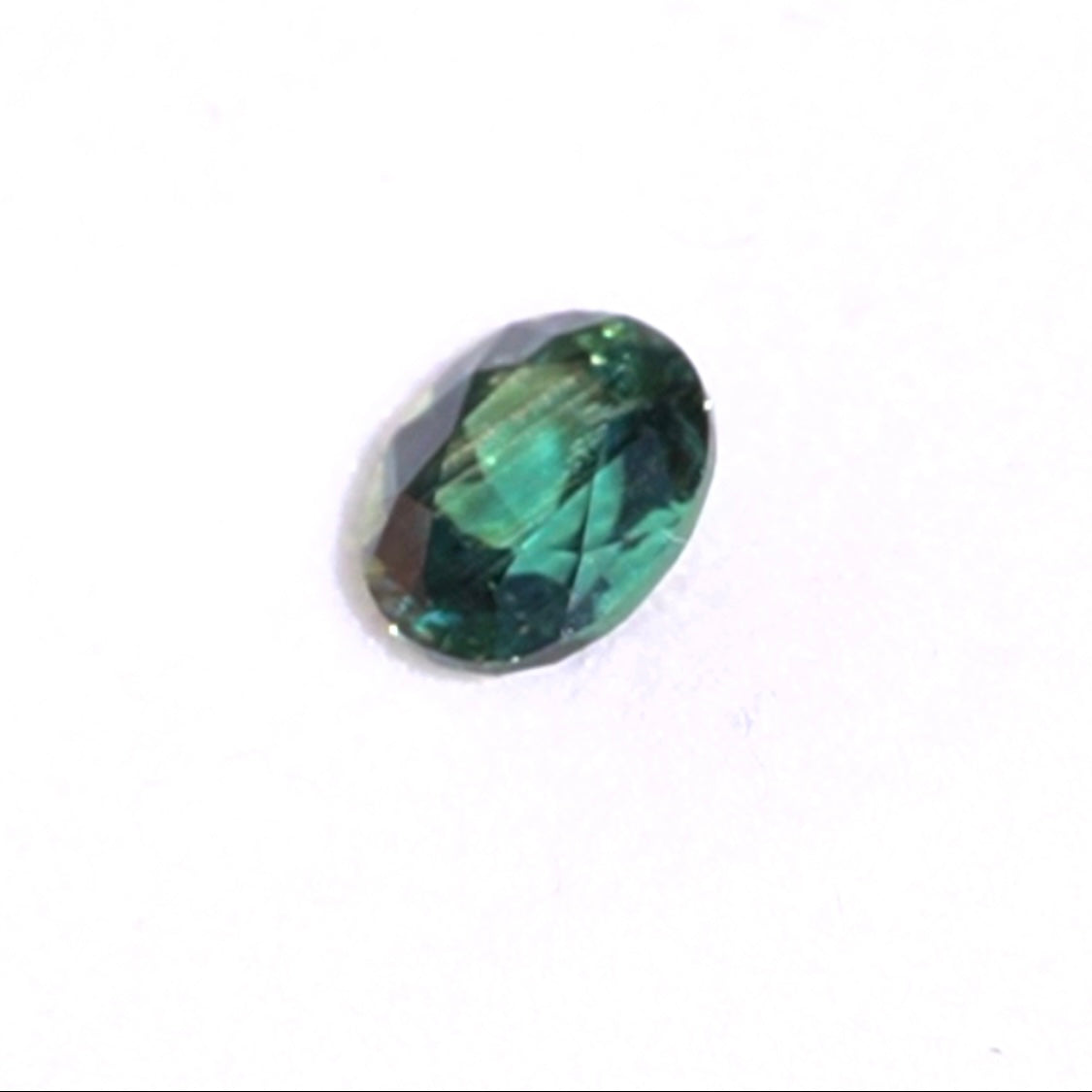 第2スタジオからご紹介✌️ケニア産非加熱サファイア0.653ct💎ピアッちゃん作品