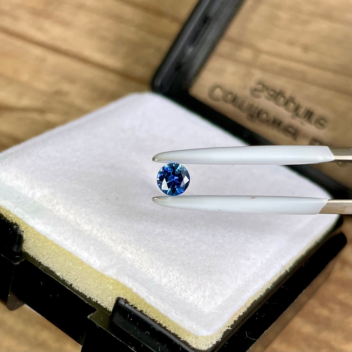 王道ラウンドでお楽しみあれ💙💙💙超イイカラー❣️コーンフラワーブルーサファイア0.212ct/0.216ct⚪️ピアッちゃん作品【コランダム(&スピネル)祭いよいよスタート❗】