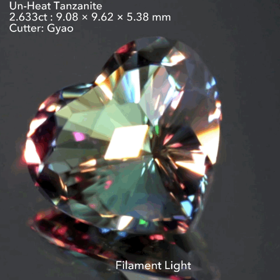 【SOLD OUT】ハートにキューブカットを施した世界に一つの美色非加熱タンザナイト(ゾイサイト)2.633ct💎ゲオちゃん作品🌈こちらはお問合せ一番乗り特価でご紹介です♪