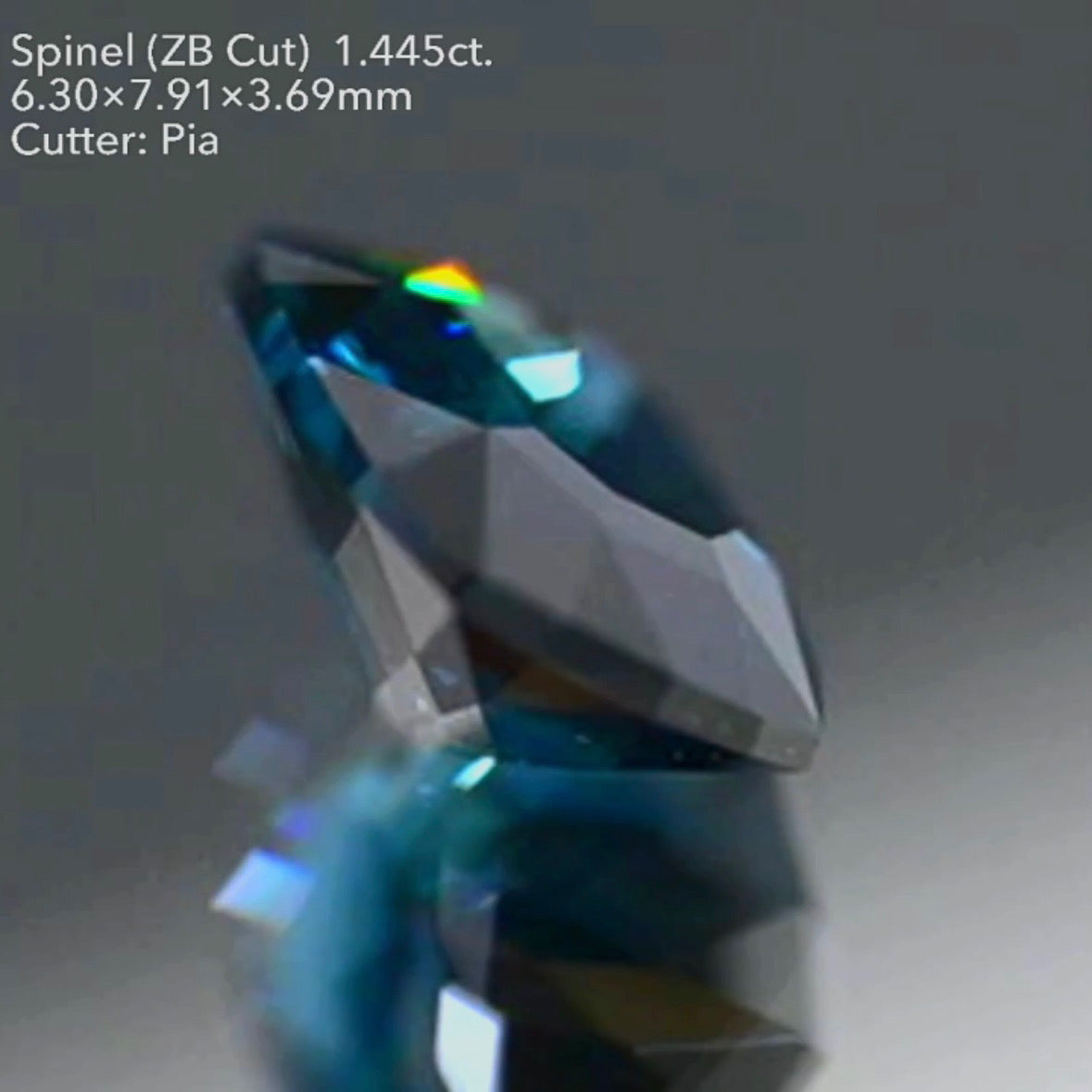 【お客さま専用ページ】インディコライト⁉️深海の色🐳をしたスピネル 1.445ct ZBカット ピアッちゃん作品