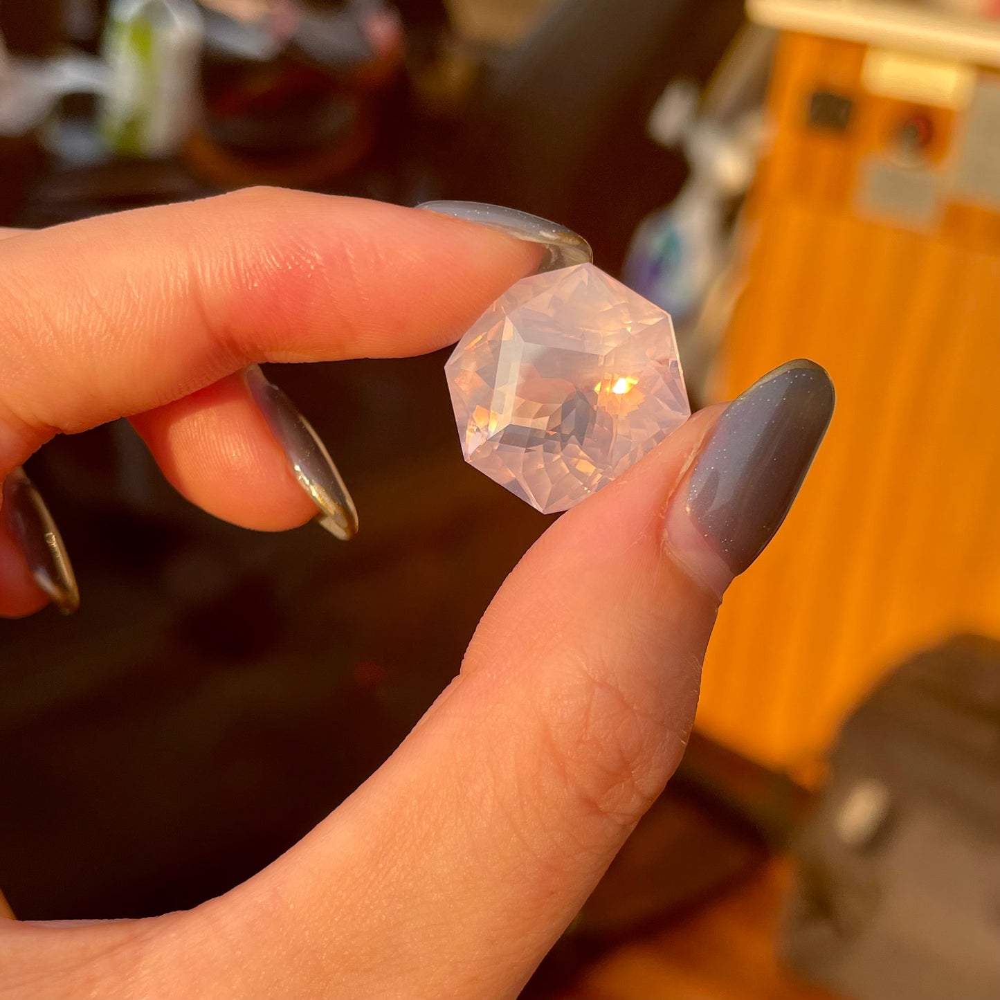 【7/20(水)終了‼️1ヶ月オークション‼️】美しさ・面白さ・カットの融合👏ミルキーアメジスト19.063ct