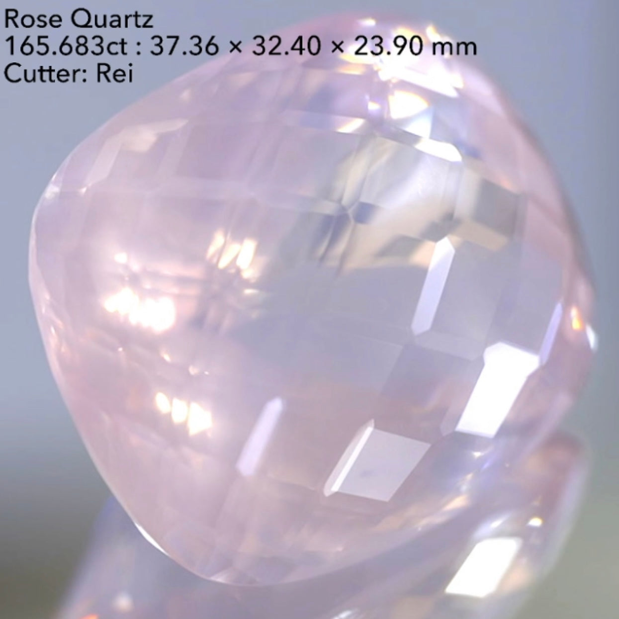 傑作👏面縁取りカットで仕上げた高品質で大粒のローズクォーツ165.683ct💎レイちゃん作品