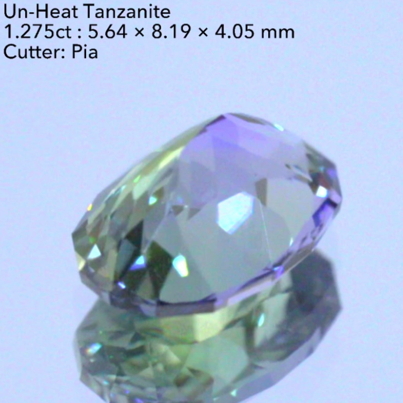 深みのある美色が煌めくパーフェクトカット👍非加熱ゾイサイト(タンザナイト)1.275ct💎ピアッちゃん作品✨